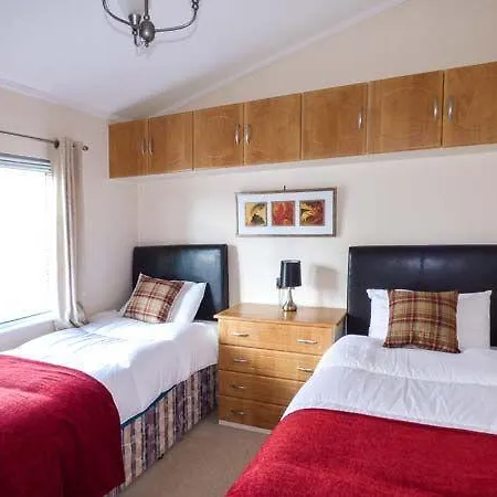 6 Thirlmere * High Wray